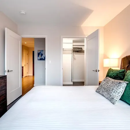 Luxury Apt In The Heart Of Seaport